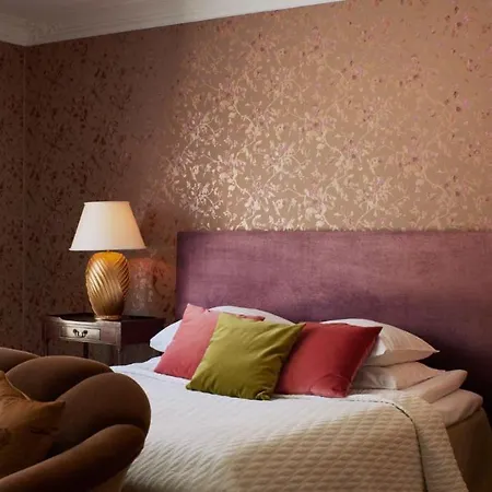 Hirvihaaran Kartano 3* Хирвихаара