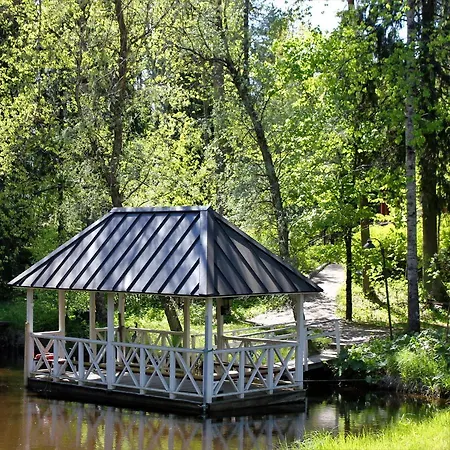 Hirvihaaran Kartano Отель