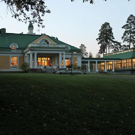 Hirvihaaran Kartano 3* Hirvihaara