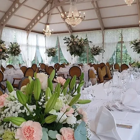 Отель Hirvihaaran Kartano 3*