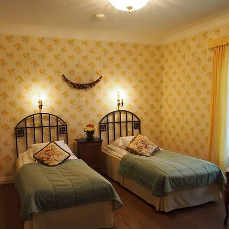 Hirvihaaran Kartano Отель 3*