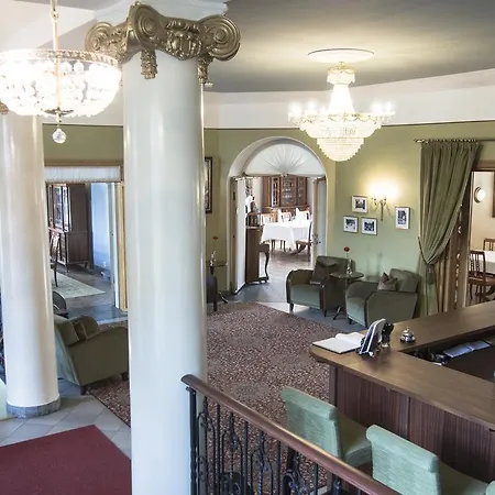 Hotel Hirvihaaran Kartano Hirvihaara